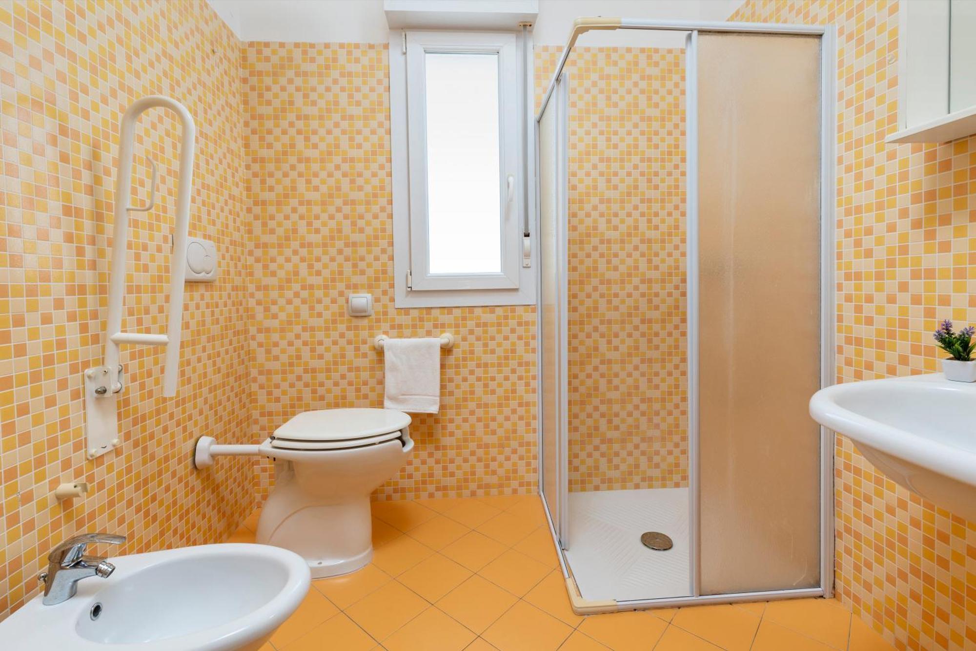 Residence Uno Studio&Suites Rimini Luaran gambar