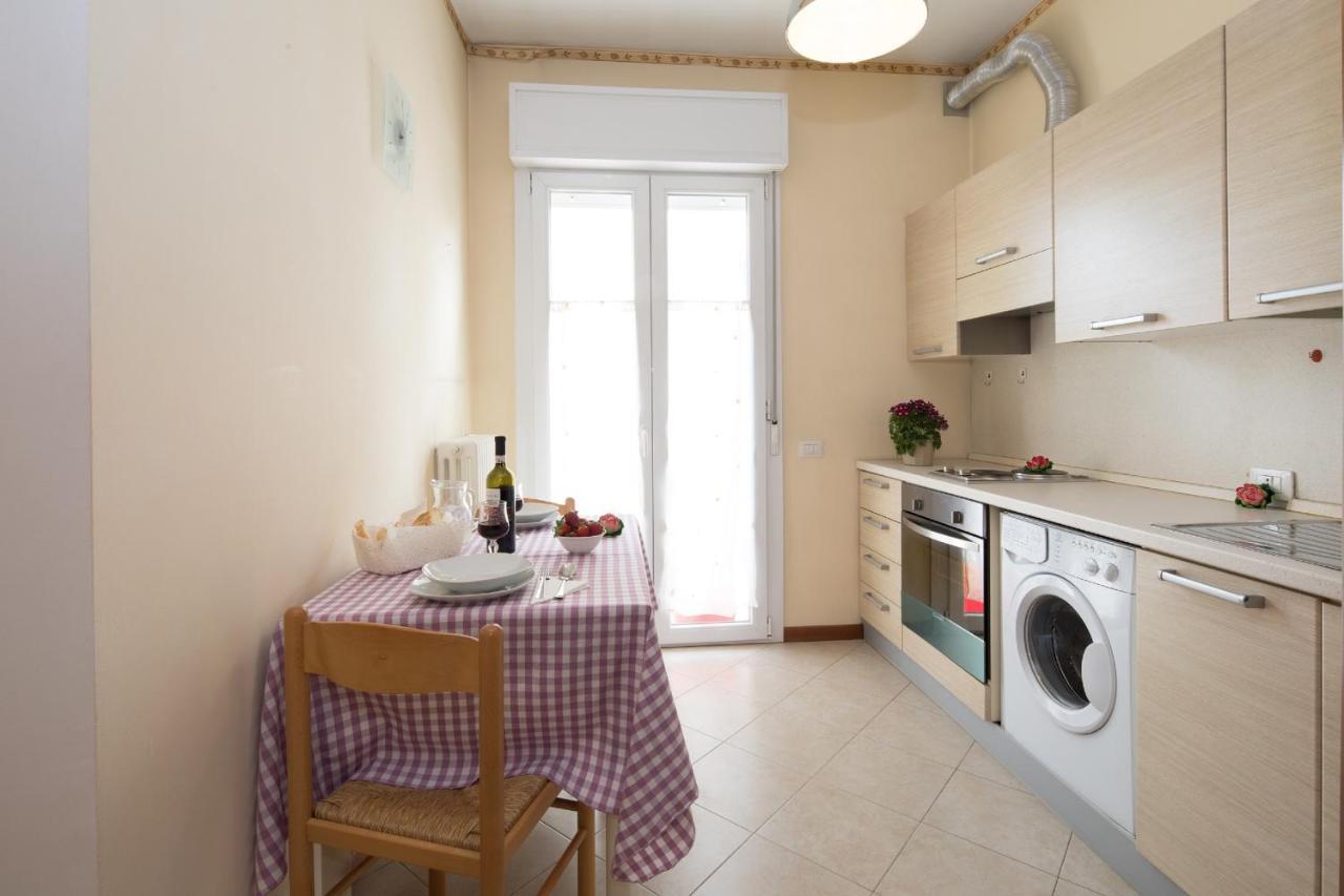 Residence Uno Studio&Suites Rimini Luaran gambar